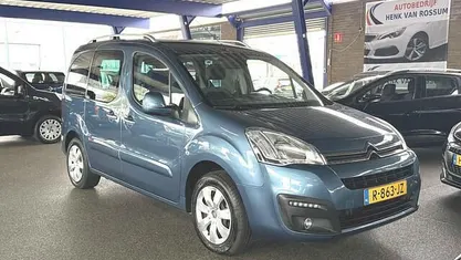 Blauw Occasion 2016 Citroën Berlingo XTR MPV | € 10.950 (Eerlijke prijs)