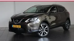 Bruin Gebruikt 2015 Nissan Qashqai Tekna SUV | € 15.900 (Eerlijke prijs)