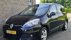 Zwart Gebruikt 2012 Renault Scénic III Authentique MPV | € 3.950 (Eerlijke prijs)