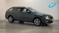 Grijs Gebruikt 2019 Skoda Octavia Business Line Stationwagen | € 18.950 (Eerlijke prijs)