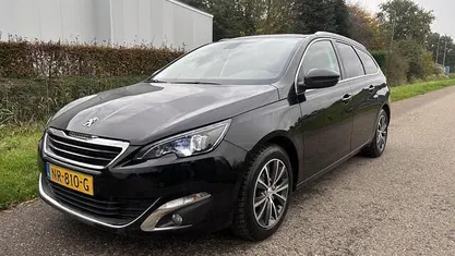 Gebruikt 2017 Peugeot 308 SW Premium Stationwagen | € 8.450 (Eerlijke prijs)