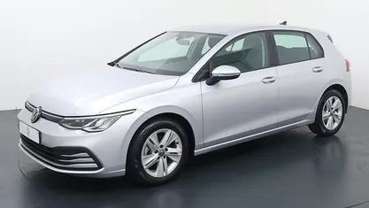 Occasion 2023 VW Golf VIII Life Hatchback | € 20.940 (Eerlijke prijs)