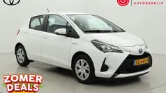 Wit Gebruikt 2019 Toyota Yaris Hybrid Active Hatchback | € 15.999 (Eerlijke prijs)