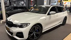 Gebruikt 2021 BMW 330e Executive Stationwagen | € 31.750 (Eerlijke prijs)