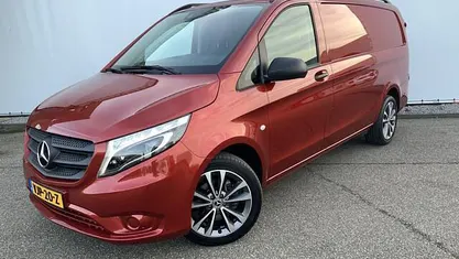 Occasion Mercedes Vito 165 PK (121 kW) 2021 Rood Van