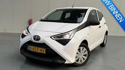 Gebruikt 2022 Toyota Aygo Hatchback | € 11.950 (Eerlijke prijs)