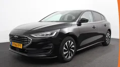 Zwart Gebruikt 2022 Ford Focus Style Hatchback | € 19.890 (Eerlijke prijs)