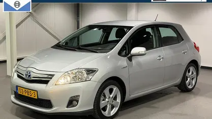 Gebruikt 2011 Toyota Auris Hybrid Executive Hatchback | € 10.950 (Eerlijke prijs)