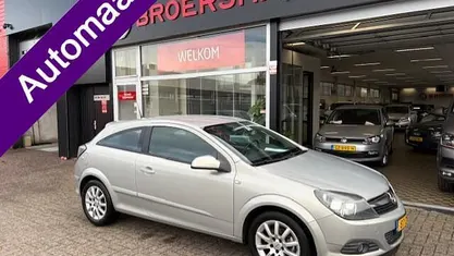 Occasion Opel Astra GTC 116 PK (85 kW) 2008 Grijs Hatchback