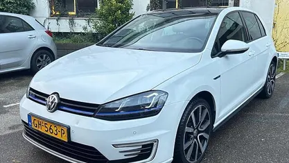 Wit Gebruikt 2015 VW Golf VII GTE Hatchback | € 9.999 (Goede deal)