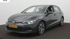 Grijs Gebruikt 2021 VW Golf VIII Style Hatchback | € 22.900 (Goede deal)