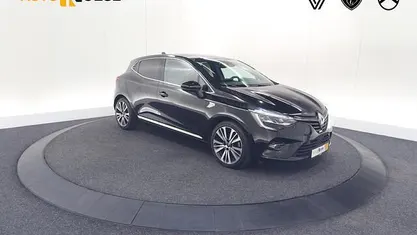 Hatchback Gebruikt 2020 Renault Clio V Bose Edition Hatchback | € 18.400 (Eerlijke prijs)