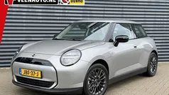 Grijs Nieuw 2025 Mini Cooper Essential Hatchback | € 26.945 (Eerlijke prijs)