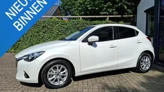 Wit Gebruikt 2015 Mazda 2 Edition Hatchback | € 12.250 (Eerlijke prijs)