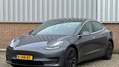 Gebruikt 2020 Tesla Model 3 Standard Range Sedan | € 15.950 (Goede deal)