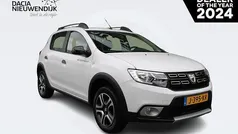 Gebruikt 2020 Dacia Sandero Stepway Hatchback | € 11.445 (Eerlijke prijs)