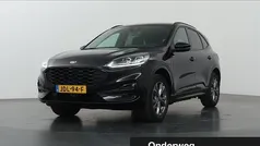 Zwart Gebruikt 2023 Ford Kuga ST-Line X SUV | € 29.835 (Eerlijke prijs)
