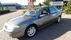 Grijs Gebruikt 2007 Renault Laguna III Hatchback | € 1.495 (Goede deal)