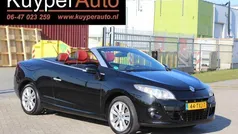 Zwart, metallic lak Gebruikt 2011 Renault Mégane Cabriolet Cabriolet | € 5.300 (Eerlijke prijs)