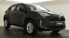Zwart Gebruikt 2022 Toyota Yaris Active SUV | € 24.899 (Eerlijke prijs)
