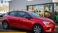 Rood Gebruikt 2023 Renault Clio V Equilibre Hatchback | € 14.900 (Goede deal)