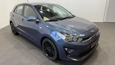 Blauw Gebruikt 2021 Kia Rio Hatchback | € 16.850 (Eerlijke prijs)
