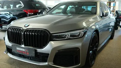Grijs (metallic) Occasion 2019 BMW 745e Executive Sedan | € 41.850 (Eerlijke prijs)