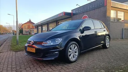 Zwart Occasion 2016 VW Golf VII Edition Hatchback | € 8.950 (Eerlijke prijs)