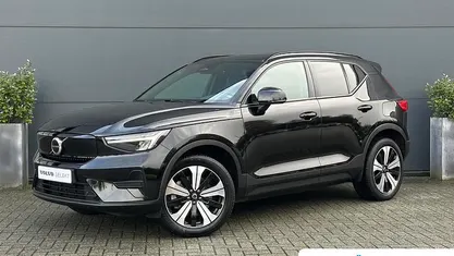 Zwart Occasion 2022 Volvo XC40 Plus SUV | € 30.895 (Eerlijke prijs)