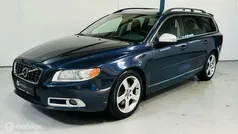 Blauw Gebruikt 2010 Volvo V70 Momentum Stationwagen | € 16.945