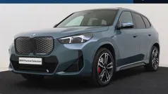 Groen Gebruikt 2025 BMW iX1 Executive SUV | € 49.950 (Eerlijke prijs)