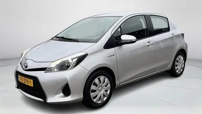Gebruikt 2013 Toyota Yaris Hybrid Hatchback | € 11.885 (Eerlijke prijs)