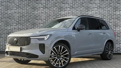 Grijs Nieuw 2025 Volvo XC90 Plus SUV | € 75.394 (Super prijs)