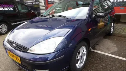 Blauw Occasion 2004 Ford Focus Stationwagen | € 1.247 (Eerlijke prijs)