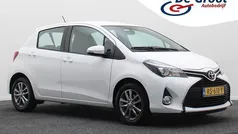 Gebruikt 2015 Toyota Yaris Lounge Hatchback | € 9.950 (Super prijs)
