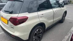 Gebruikt 2023 Suzuki Vitara Style SUV | € 28.945 (Eerlijke prijs)
