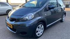 Grijs Gebruikt 2009 Toyota Aygo Hatchback | € 4.950 (Eerlijke prijs)