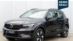 Zwart, metallic lak Gebruikt 2024 Volvo XC40 Plus SUV | € 44.950 (Eerlijke prijs)