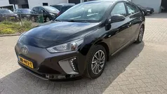 Gebruikt 2017 Hyundai Ioniq Comfort Sedan | € 8.750 (Eerlijke prijs)