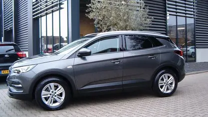 Grijs (metallic) Occasion 2019 Opel Grandland X Business SUV | € 13.650 (Goede deal)