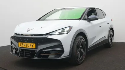 Wit (metallic) Occasion 2025 Cupra Tavascan SUV | € 44.900 (Eerlijke prijs)