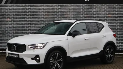 Wit Gebruikt 2025 Volvo XC40 Plus SUV | € 42.894 (Eerlijke prijs)
