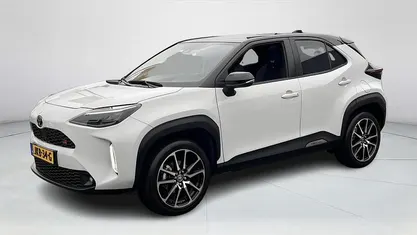 Wit Occasion 2023 Toyota Yaris Cross Sport SUV | € 29.900 (Eerlijke prijs)