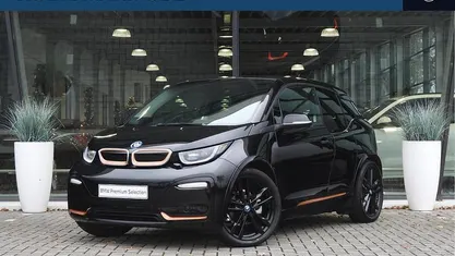 Zwart Gebruikt 2019 BMW i3 Comfort Edition Hatchback | € 20.950 (Eerlijke prijs)