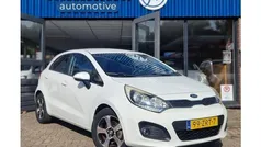 Wit Gebruikt 2013 Kia Rio Hatchback | € 8.495 (Eerlijke prijs)