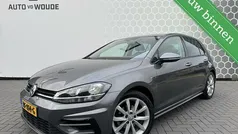 Grijs, metallic lak Gebruikt 2017 VW Golf VII Highline Hatchback | € 13.950 (Eerlijke prijs)