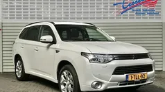 Wit Gebruikt 2014 Mitsubishi Outlander Instyle SUV | € 15.900 (Eerlijke prijs)