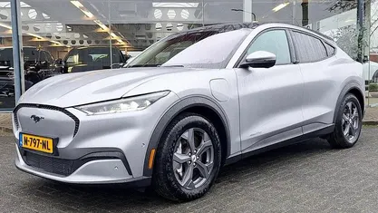 Gebruikt 2021 Ford Mustang Mach-E SUV | € 24.645 (Eerlijke prijs)
