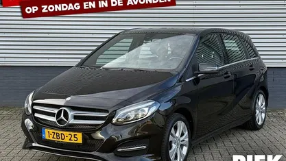 Zwart Gebruikt 2014 Mercedes B200 Prestige MPV | € 11.999 (Eerlijke prijs)