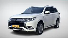 Gebruikt 2020 Mitsubishi Outlander SUV | € 23.440 (Eerlijke prijs)